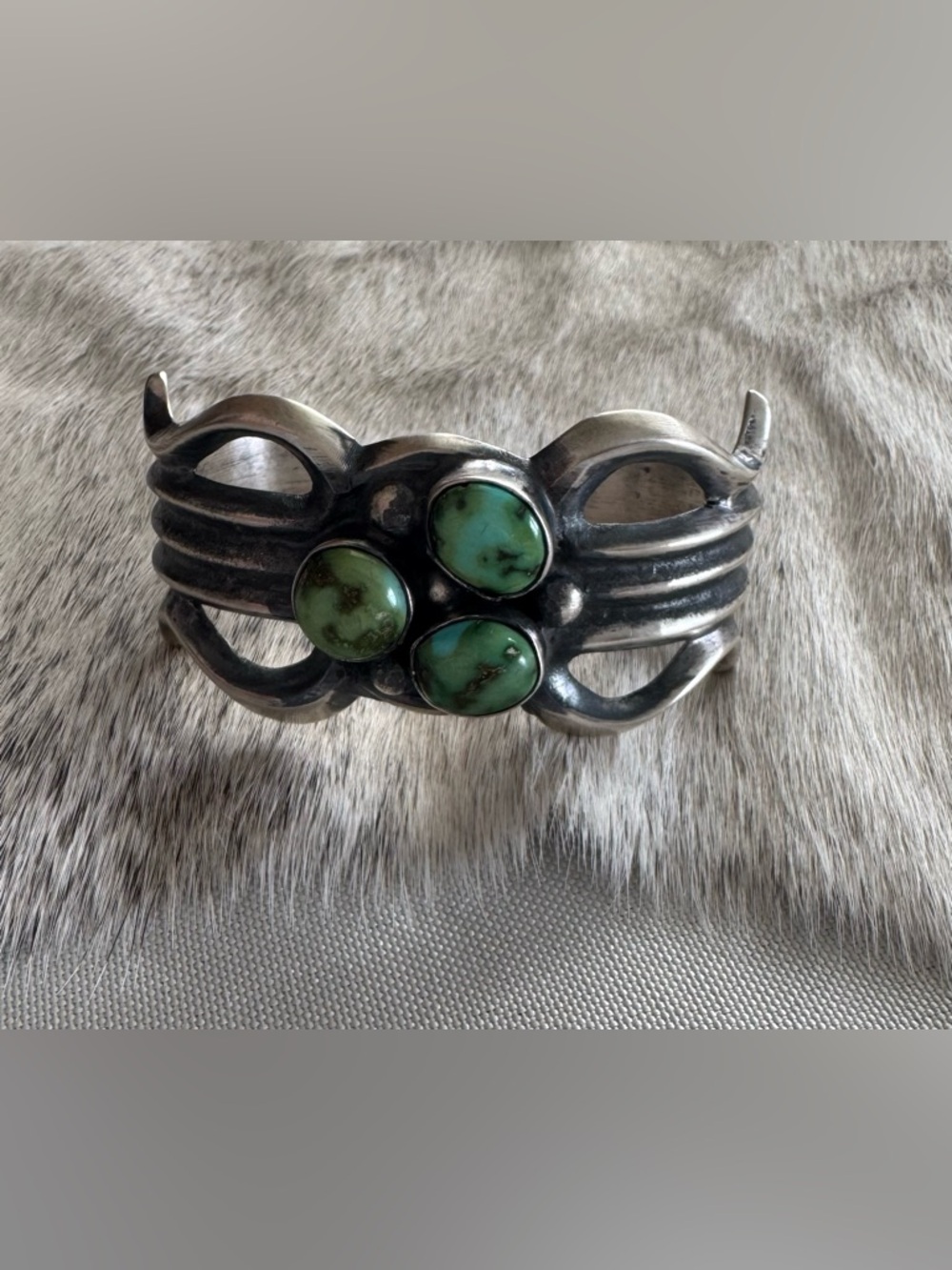 Chimney Butte Sonoran Three stone cuff